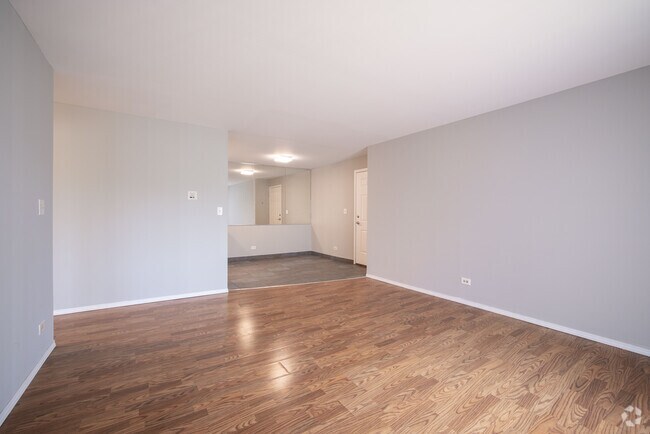 2BR, 1BA - 900SF - Wauconda Park Apartments