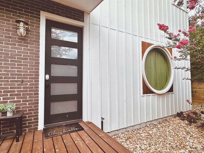 Photo - 4706 Sylvandale Dr