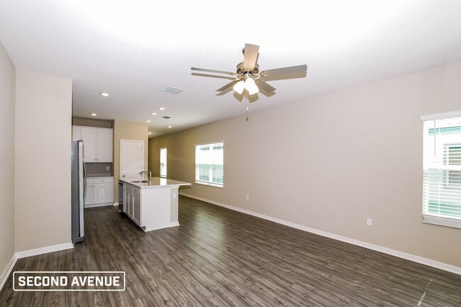 Photo - 512 Falcon Ridge Rd