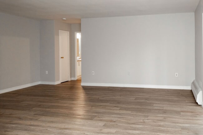 Photo - The Senate Apartments