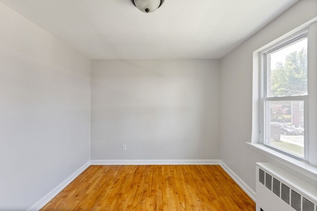 Photo - Park View At Montclair