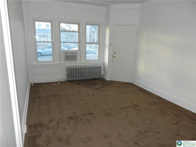 Photo - 1428 Center St Unit 1