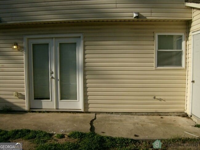 Photo - 904 Holden Ln