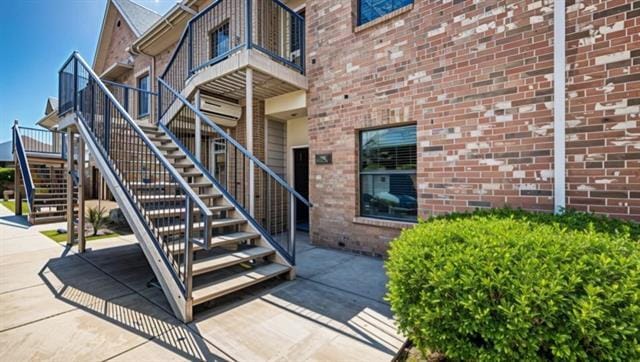 Building Photo - 1805 Signal Ridge Pl Unit 1805