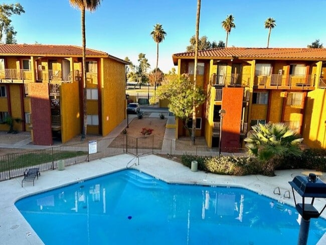 Photo - Buenas off the Highway Apartments