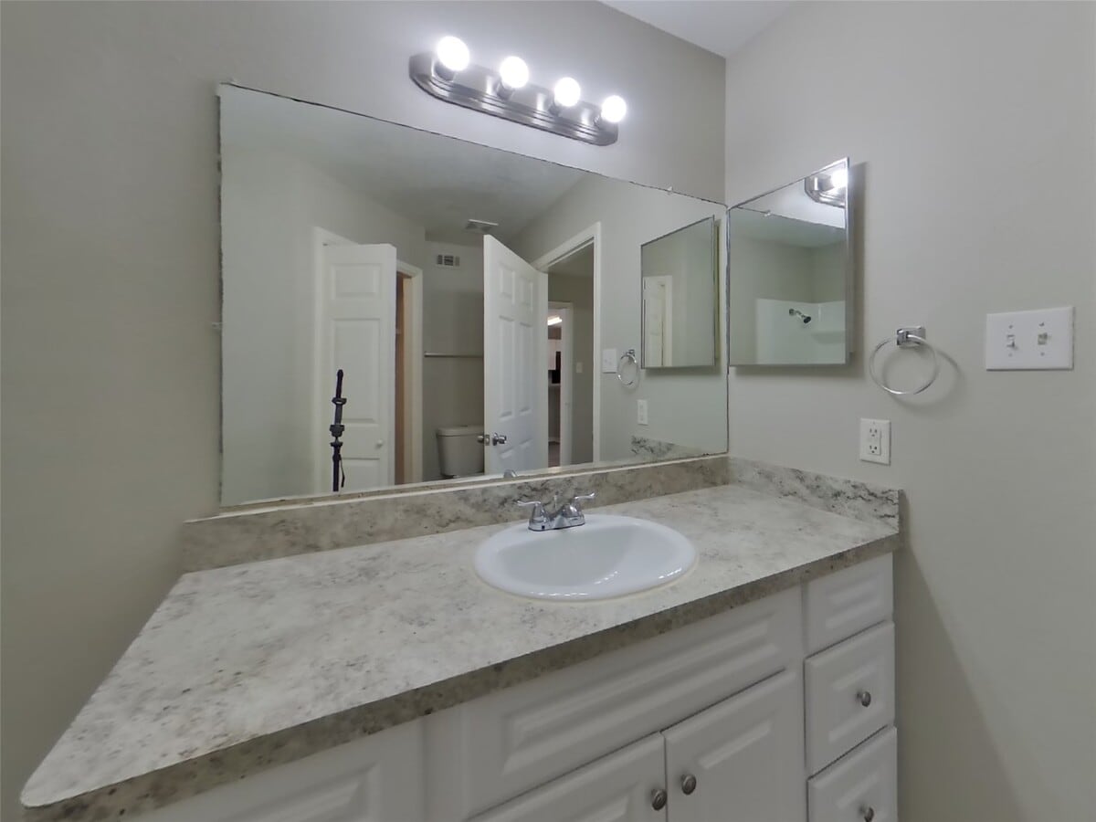 Photo - 7740 Sign St