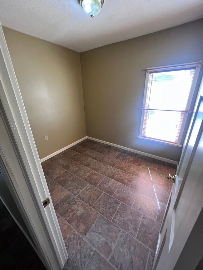 Photo - 721 N James St Unit 2
