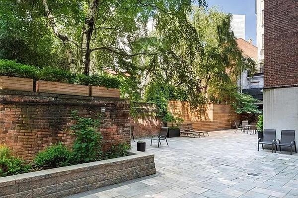 Photo - 305 W 18th St Unit 1C