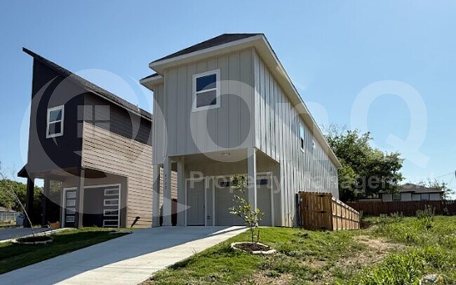 Photo - 6702 S Lancaster Rd