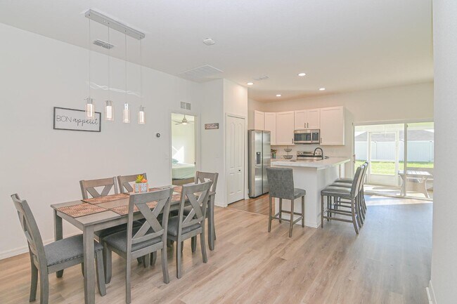 Photo - 285 Arbuthnot St