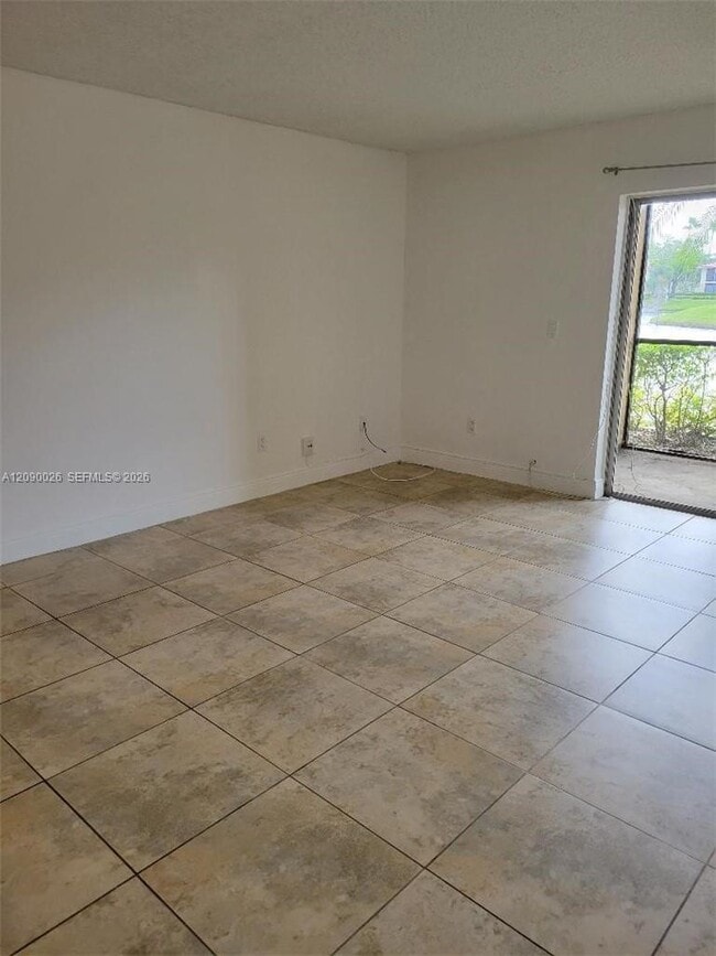 Photo - 1229 SW 46th Ave Unit 403