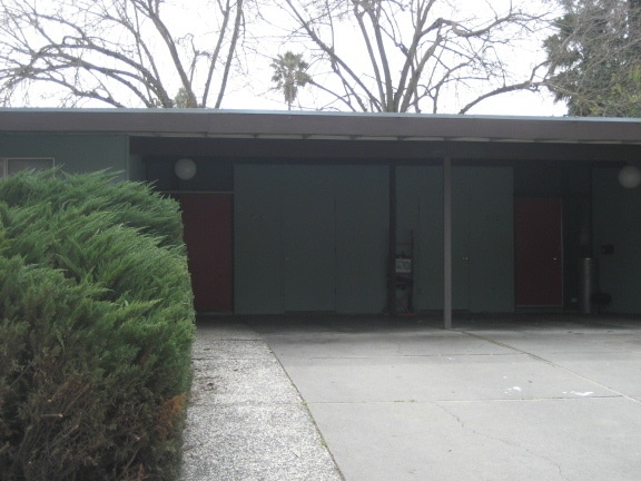 Building Photo - 916-918-918 Drake Dr Unit 916