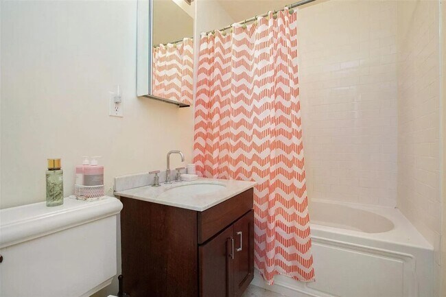 Photo - 341 Monmouth St Unit 306D