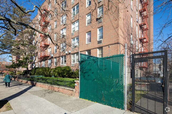 Photo - 3395 Nostrand Ave