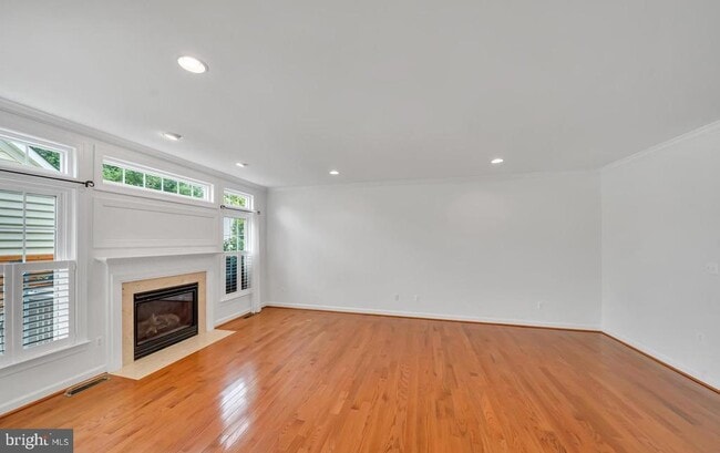 Photo - 224 Sundance Ln