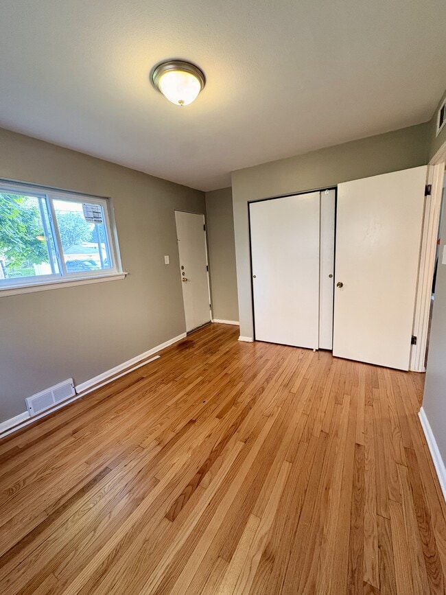 9510 W Capitol Dr Unit 1