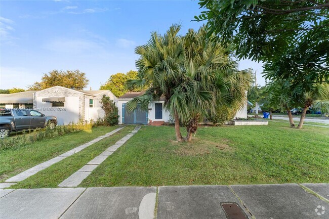 Building Photo - 4101 NW 11th Ct Rental