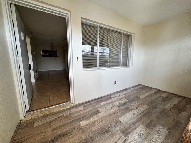 Photo - 250 Rosery Rd NW