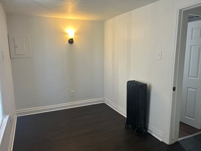 Photo - 301 N Queen St Unit 2nd FL