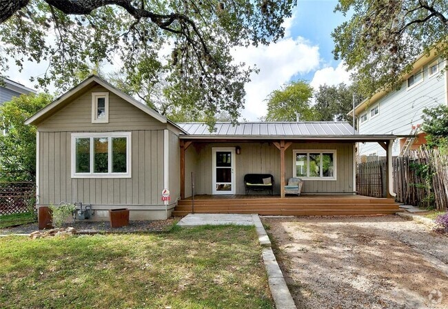 Building Photo - 913 W Johanna St Rental