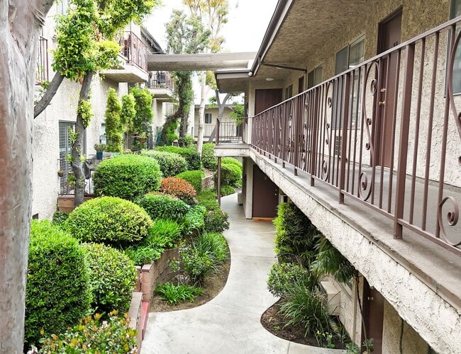 Green Court Apartments