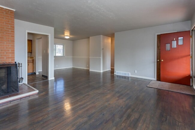 Photo - 614 W Ramona Ave