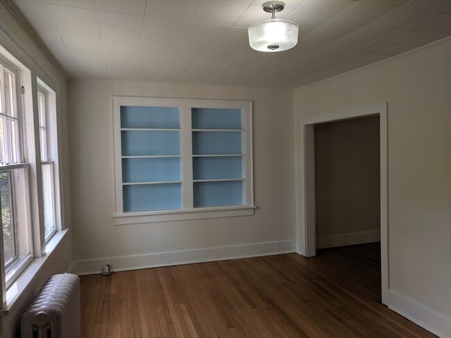 Photo - 245 E Hamilton Ave Unit 1