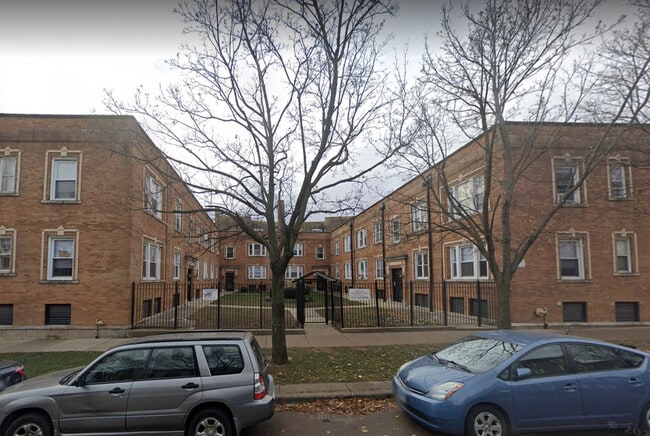 Building Photo - 1451 W Argyle St Unit 1 Rental