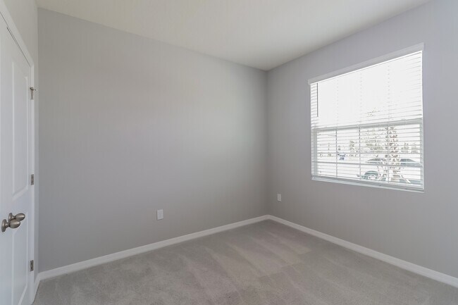 Photo - 31209 Mango Fade Wy