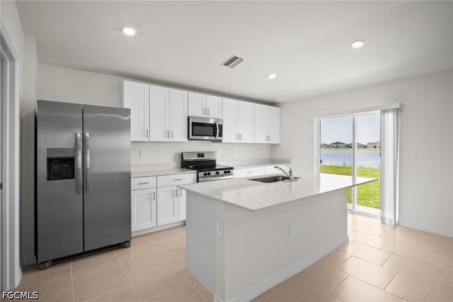 Photo - 17633 Paradiso Wy
