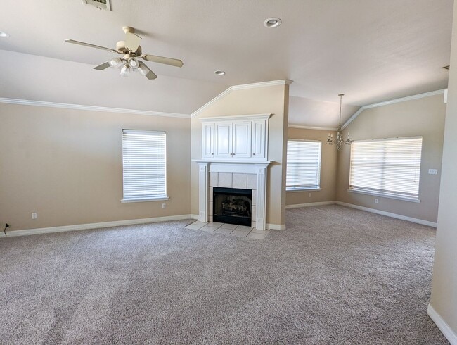 Photo - Beautifully Updated Home in North Bossier – Remodeled Kitchen & Modern Finishes!