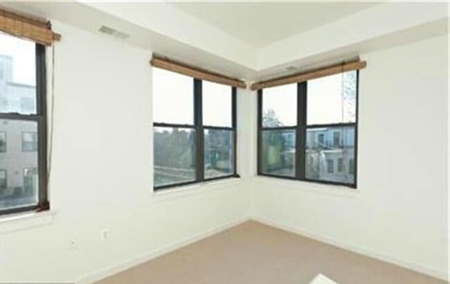 Photo - 117 Station North Mews