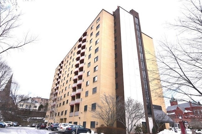 Building Photo - 2500 Mystic Valley Pkwy Unit 806 Rental