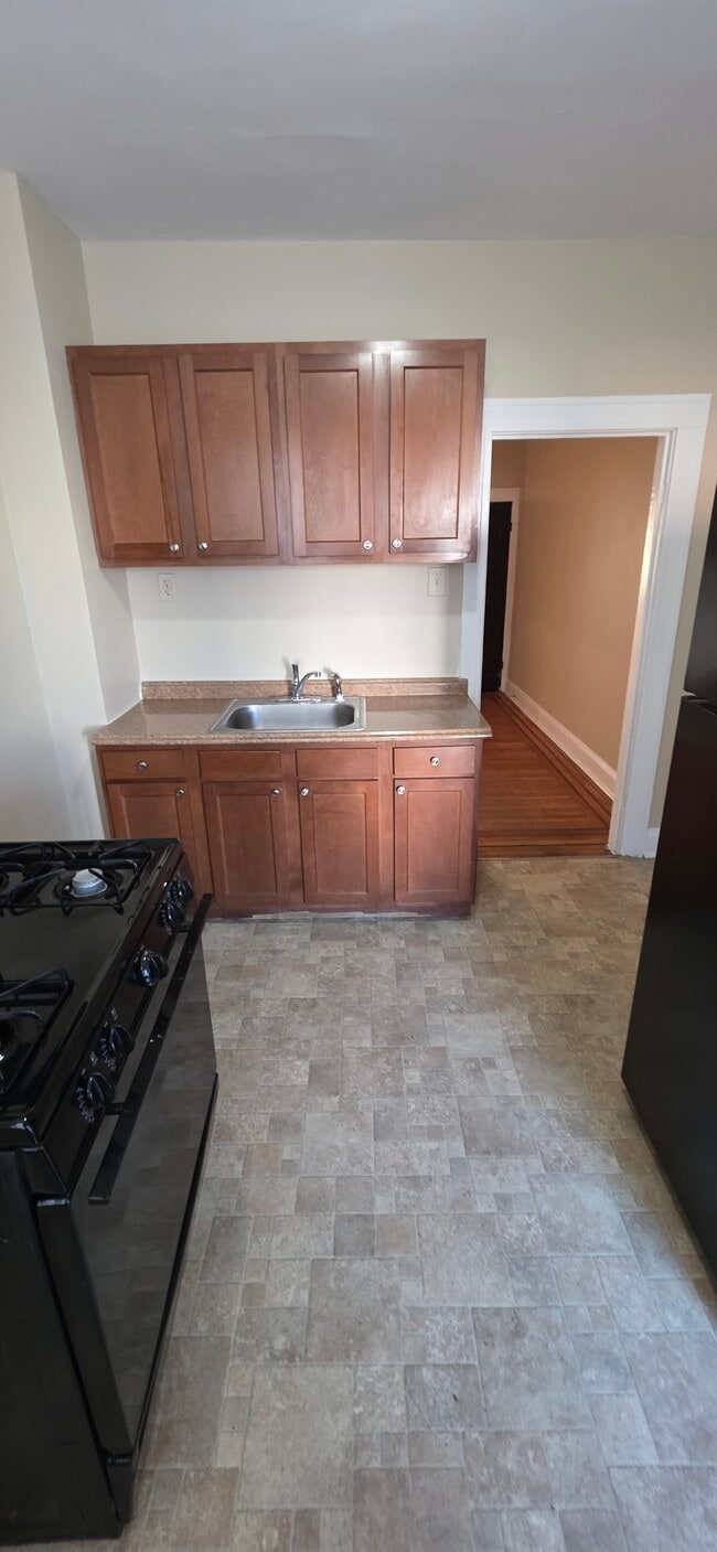 Photo - 2826 Mayfield Ave