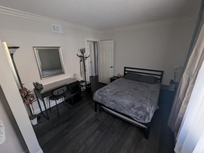 Photo - 4300 Tara Ave Unidad D Rental
