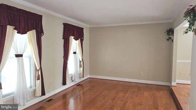 Photo - 10 Forest Brook Ct