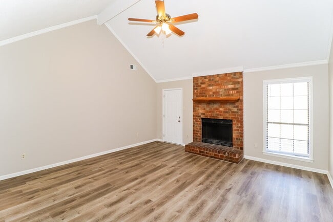 Photo - 4348 Breeds Hill Dr