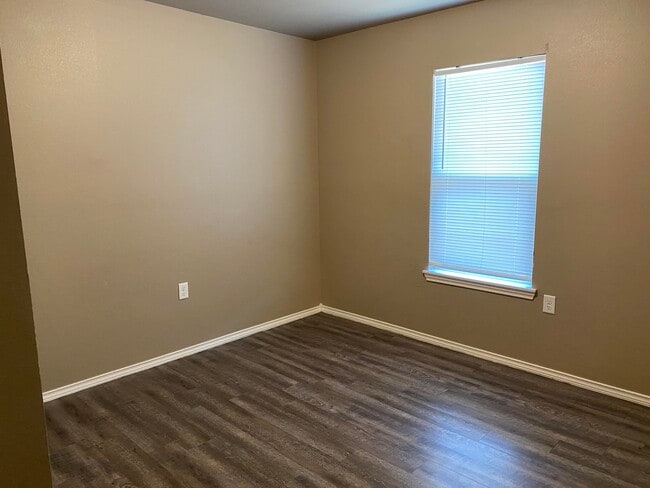 Photo - 7401 Waco Ave