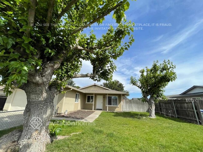 Photo - 1658 Ashwood Dr