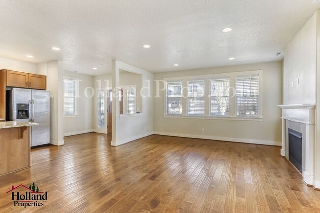 Photo - Charming 4-Bedroom Hillsboro Home with Attached Garage and Brand New Carpets!