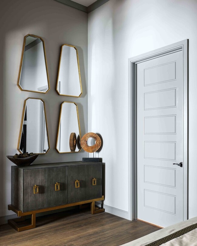 Entryway decor