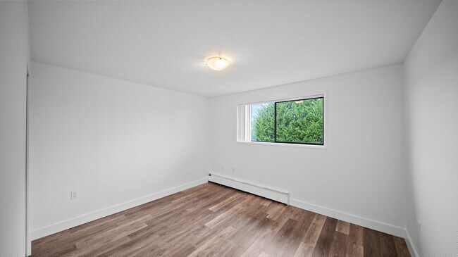 Photo - 837 Ellery Street, Esquimalt, BC