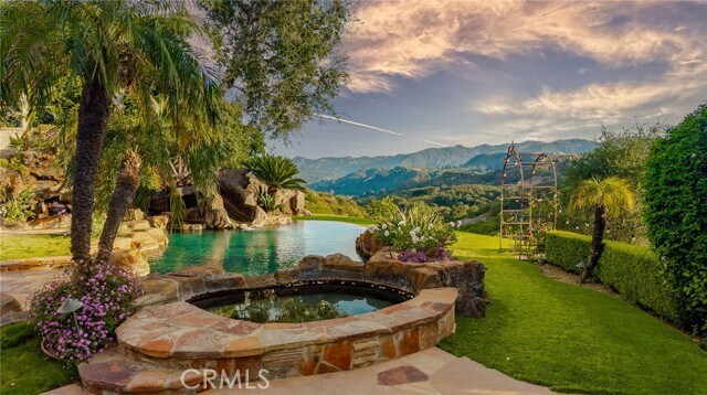 21004 Mendenhall Ct