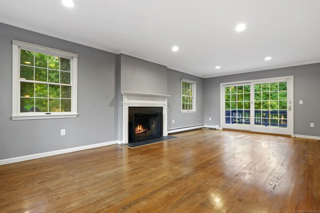 Photo - 35 Turner Dr