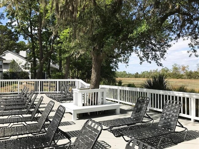 West Wind Landing Apartments & Townhomes