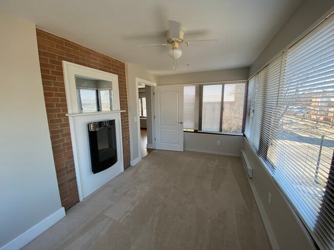 Photo - Lovell Square