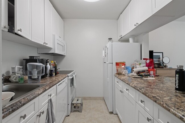 44 Sherman Ave Unit 1G