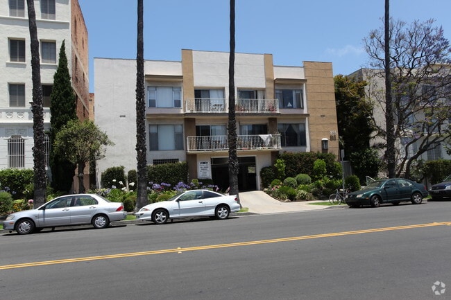 Building Photo - 835 4th St