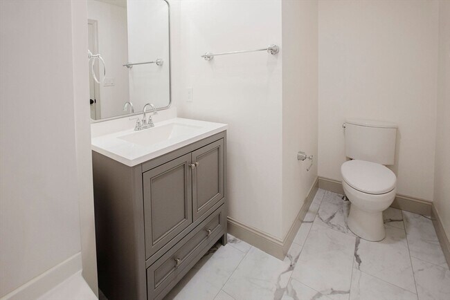 Photo - 2593 Washington St Unit 2591