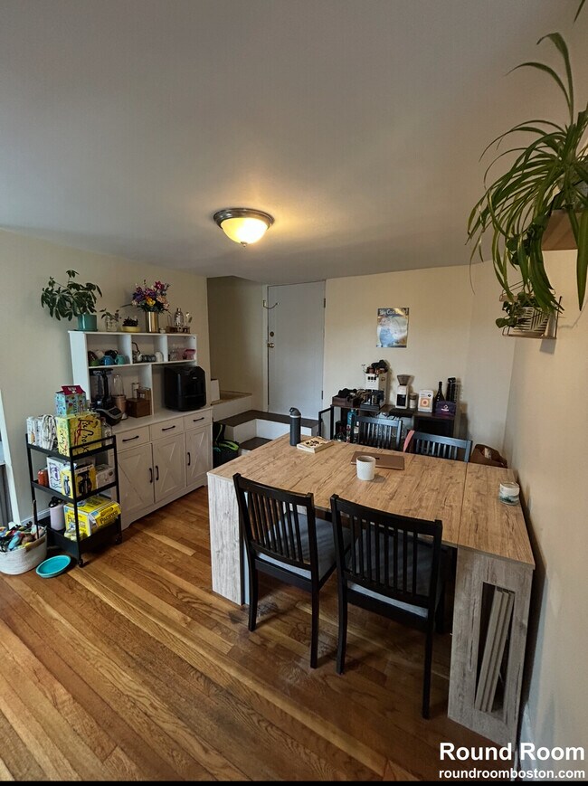 Building Photo - 15 Mansfield St Unit #2 Rental